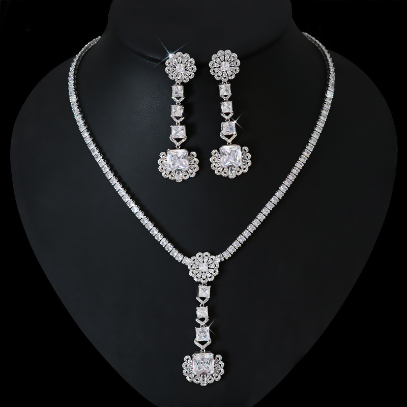Light Luxury Premium Zircon Pendant Necklace Earring Set - Image 5